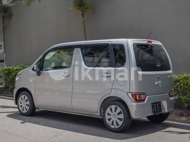 Suzuki Wagon R 2026 photo 4