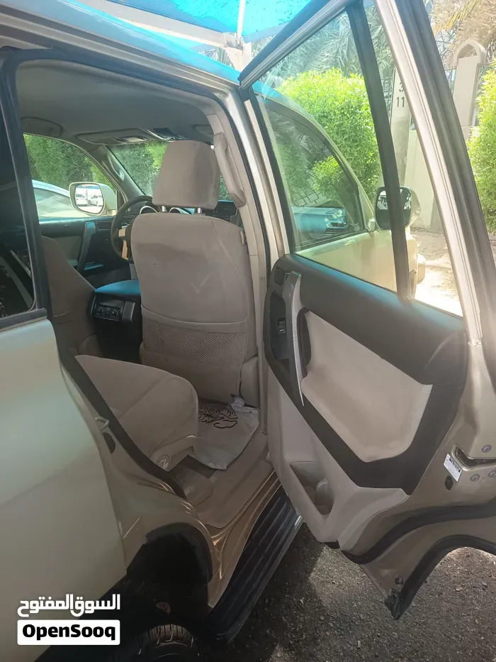 Toyota Prado 2010 photo 4