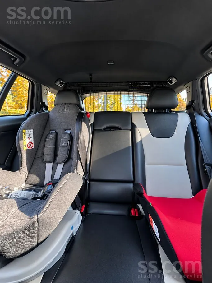 Volvo V60 2015 photo 5