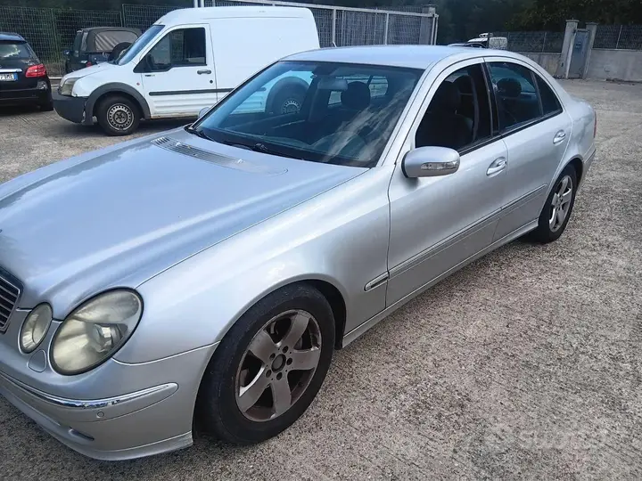 Mercedes-Benz E280