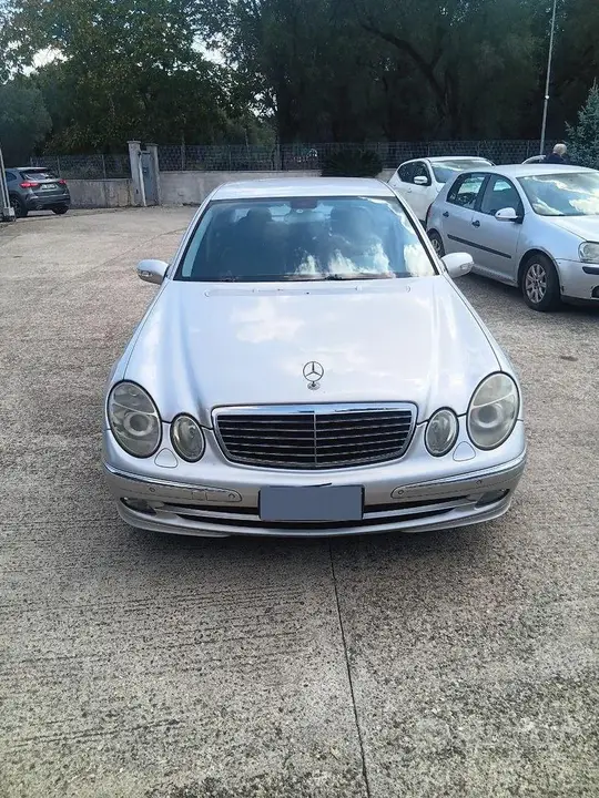 Mercedes-Benz E280 2023 photo 4