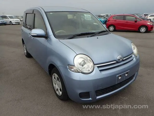 Toyota Sienta G