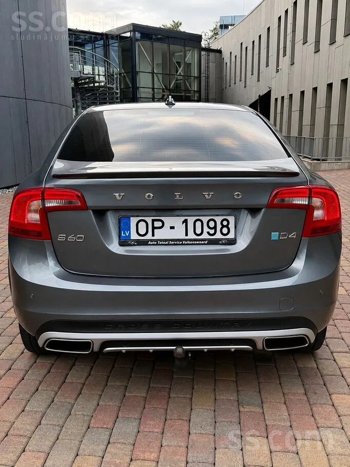 Volvo S60 2016 photo 5