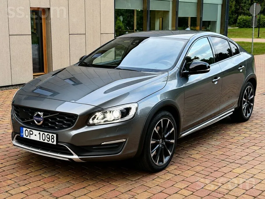 Volvo S60 2016 photo 2