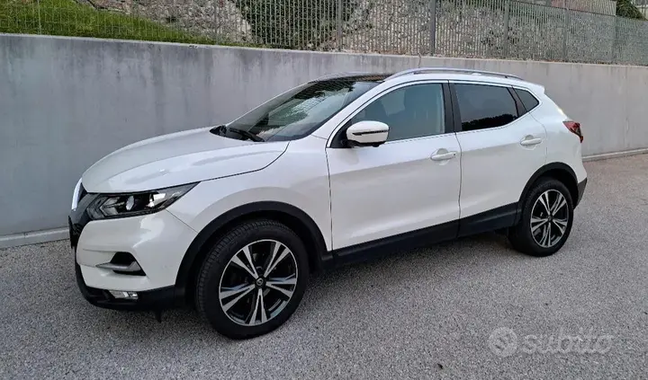 Nissan Qashqai 2017 photo 2