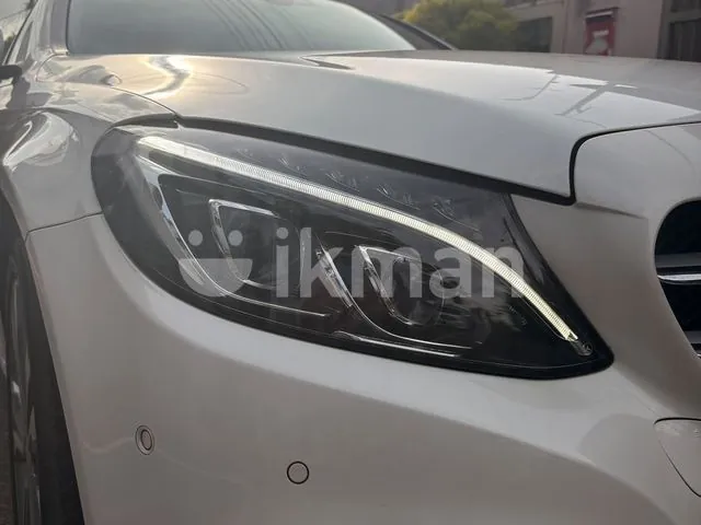 Mercedes-Benz C350 2016 photo 3