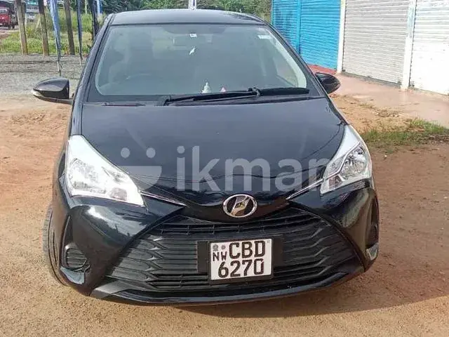 Toyota Vitz 2017 photo 4