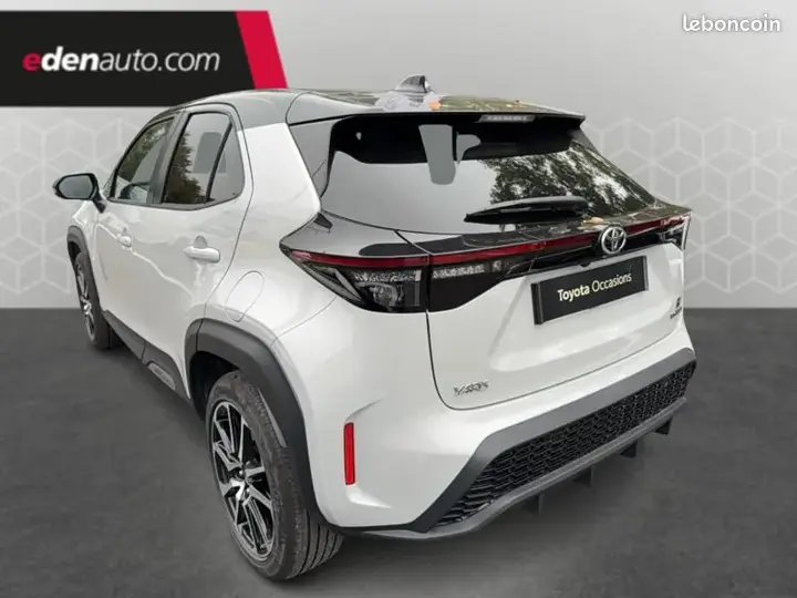 Toyota Yaris Cross 2023 photo 3