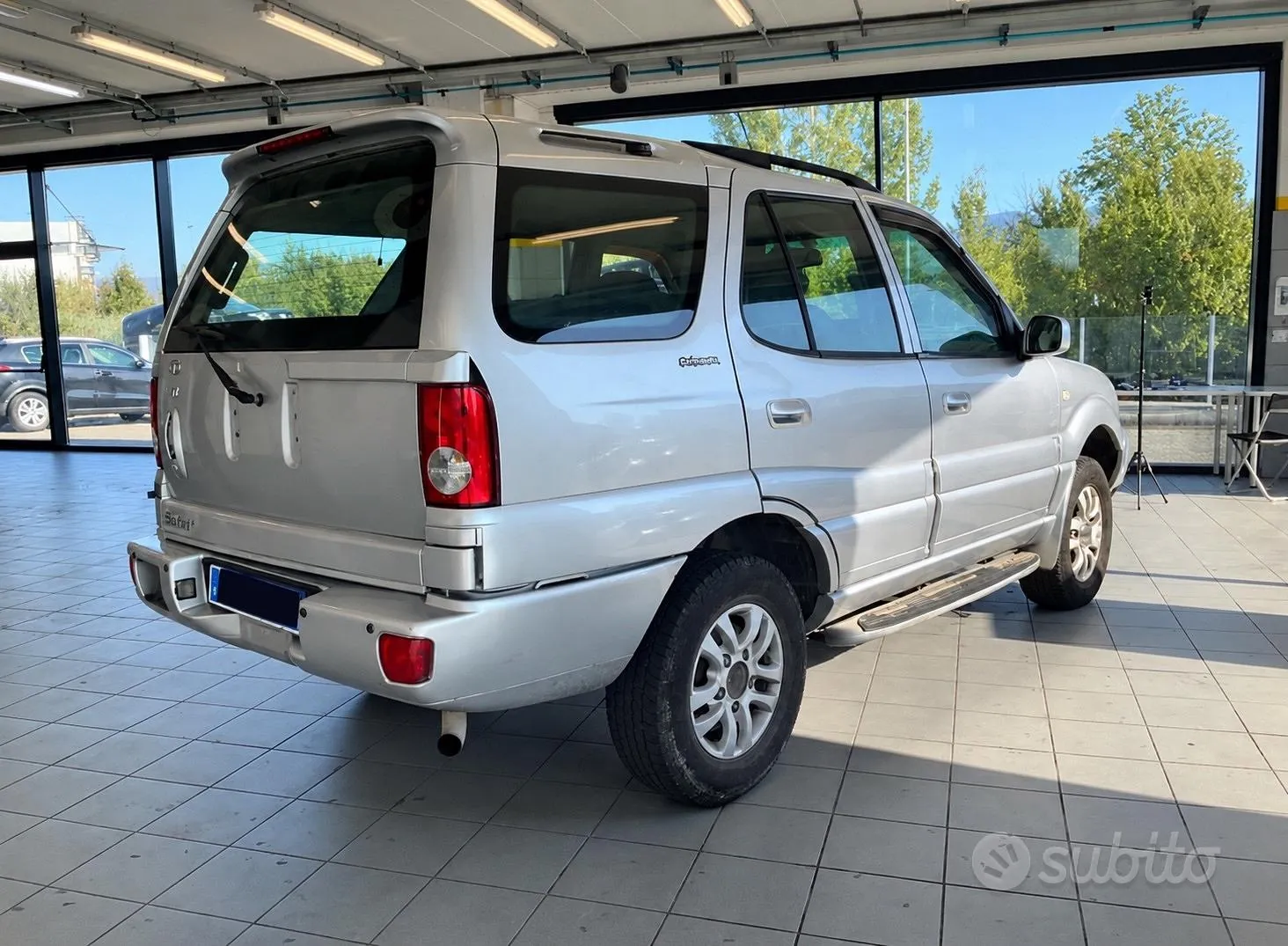 Tata Safari 2010 photo 2