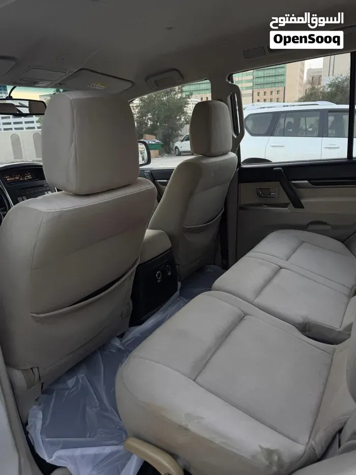 Mitsubishi Pajero 2015 photo 3