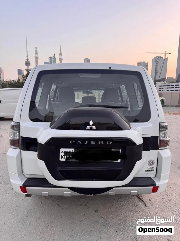 Mitsubishi Pajero 2015 photo 4