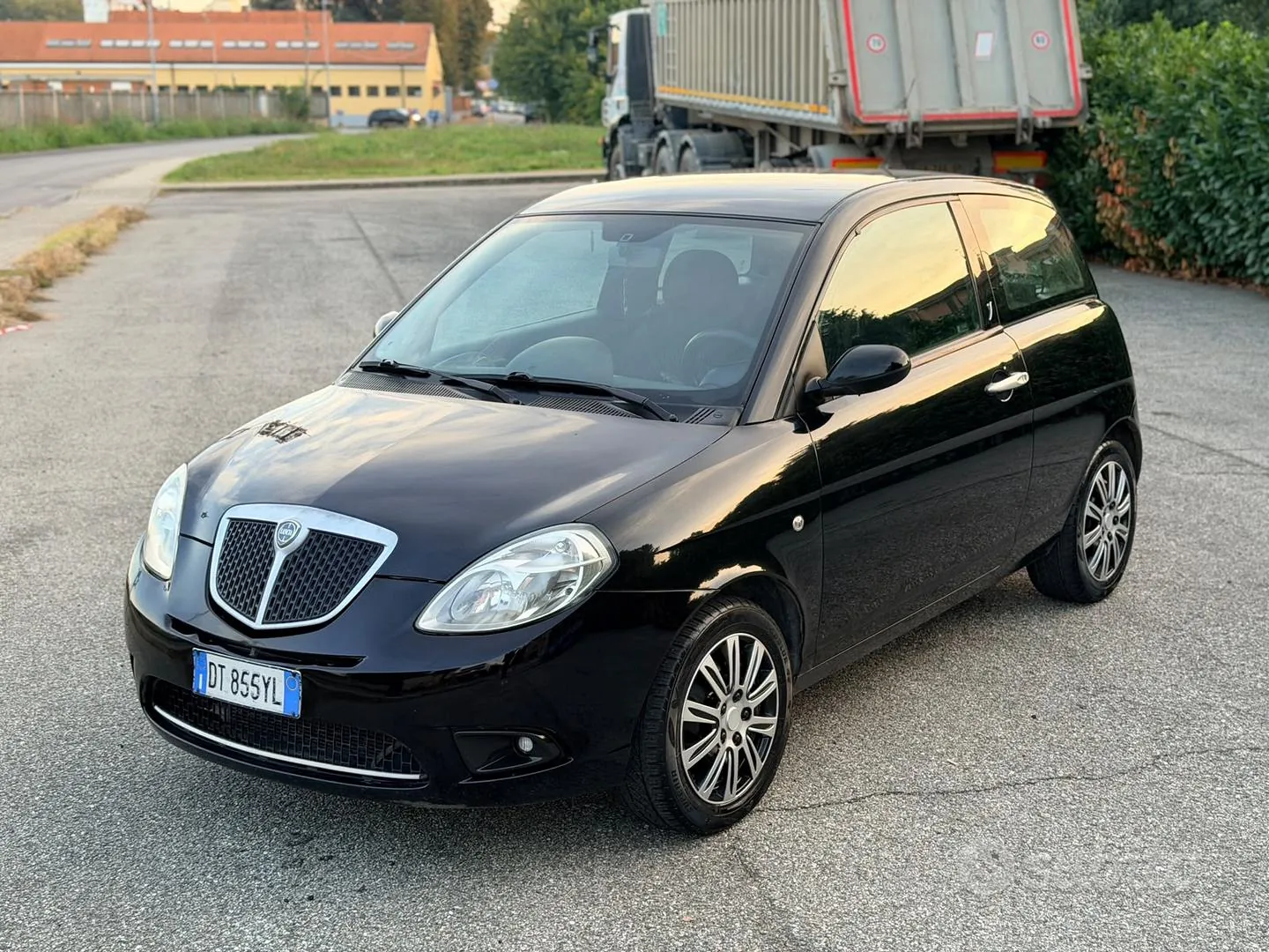 Lancia Ypsilon