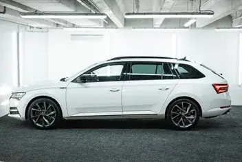 Skoda Superb 2023 photo 5
