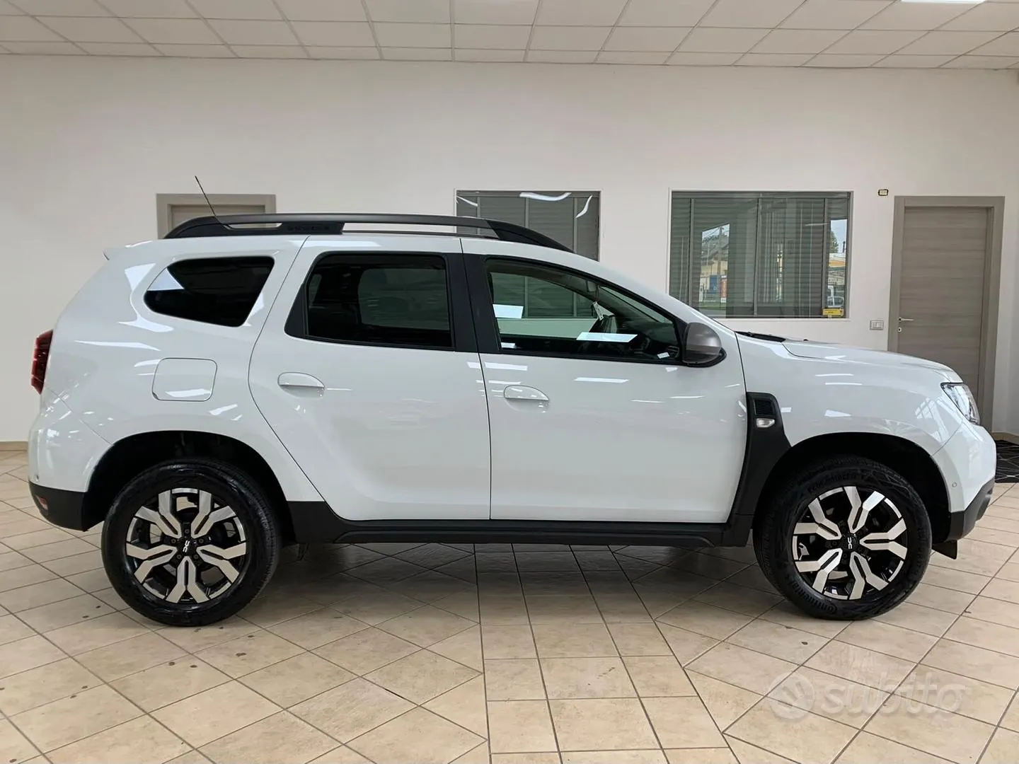 Dacia Duster 2023 photo 4