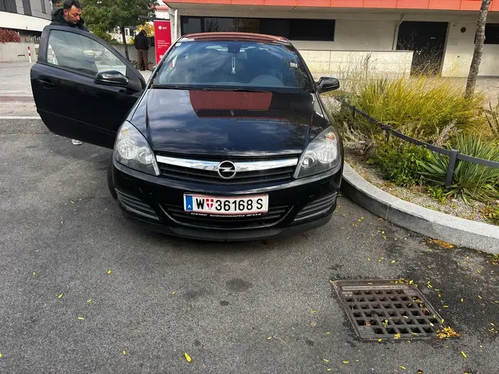 Opel Astra 2005 photo 2