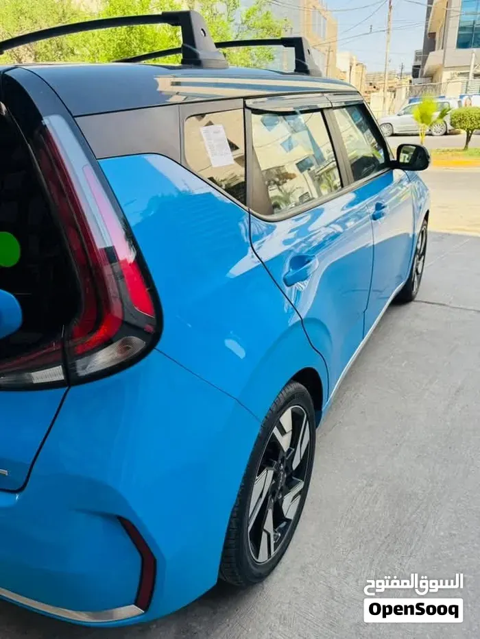 Kia Soul 2023 photo 2