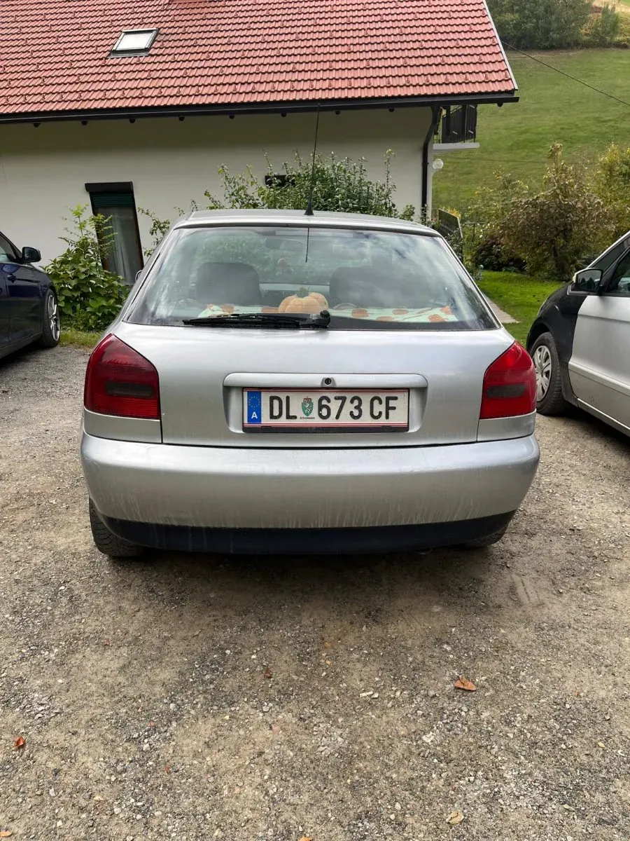 Audi A3 1997 photo 2