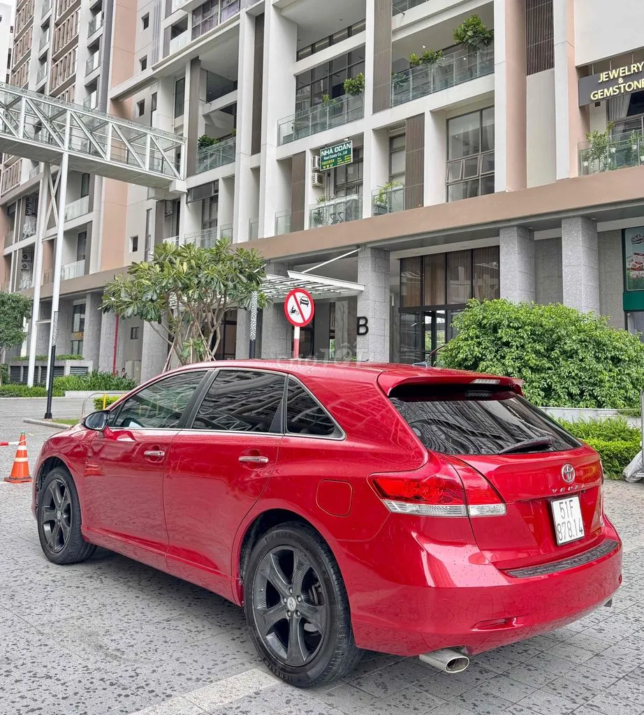 Toyota Venza 2013 photo 2