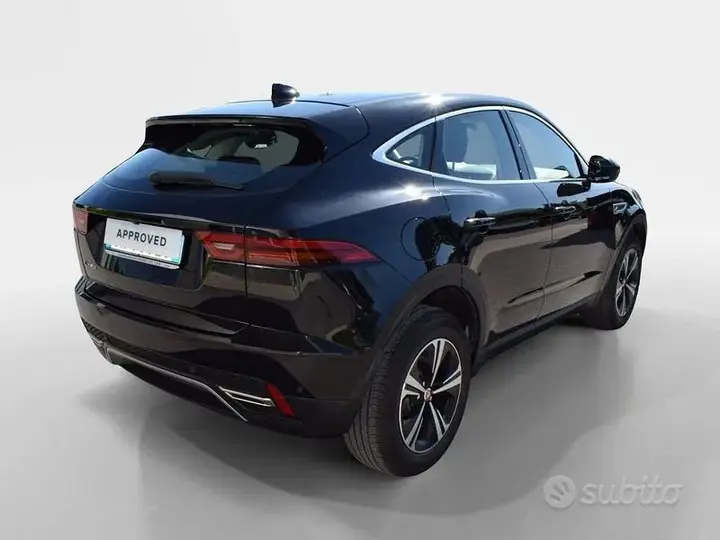 Jaguar E-Pace 2022 photo 2