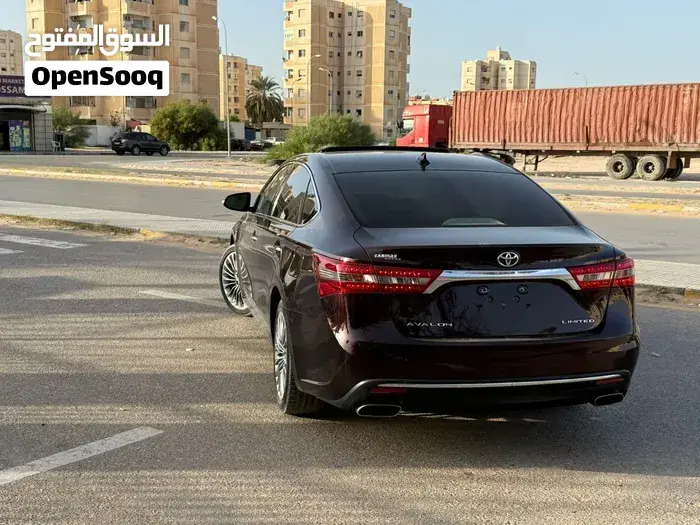 Toyota Avalon 2017 photo 2
