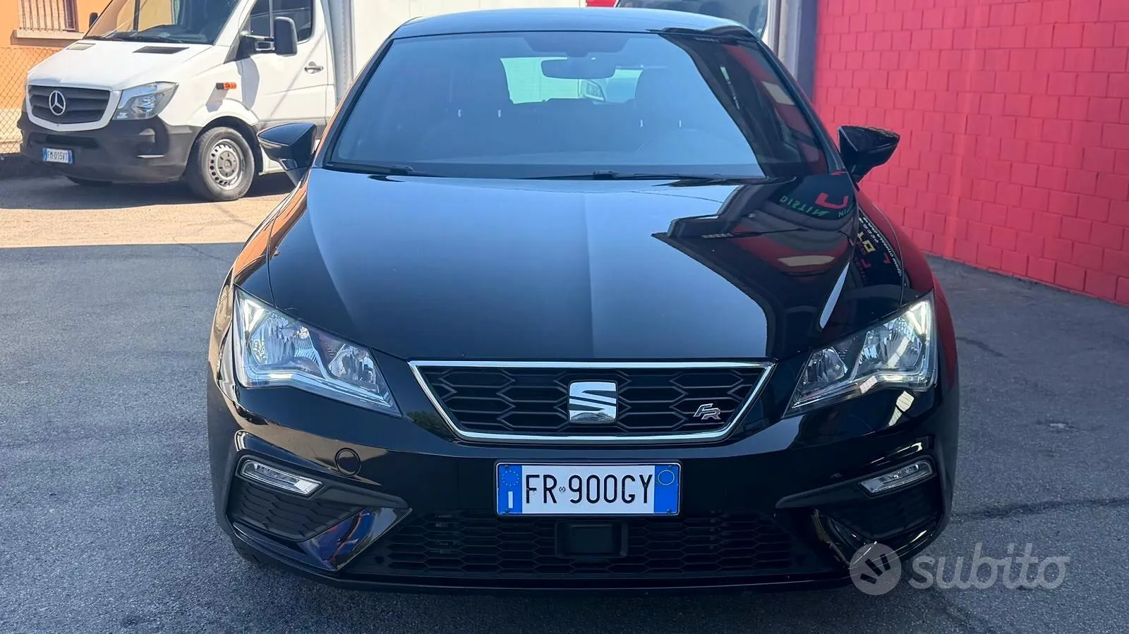 Seat Leon 2019 photo 2