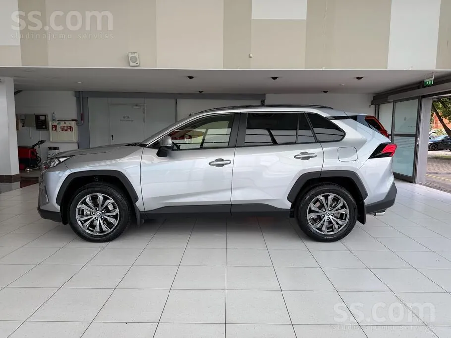 Toyota Rav4 2025 photo 4