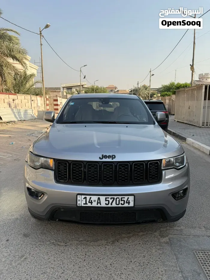 Jeep Grand Cherokee 2018 photo 2