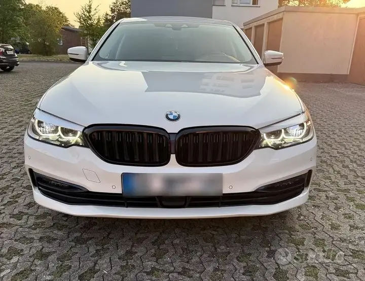 BMW 530E 2026 photo 2