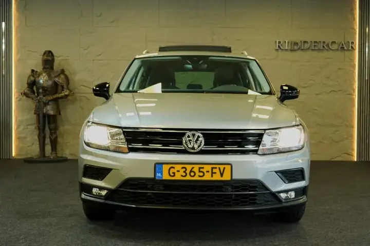 Volkswagen Tiguan 2019 photo 2