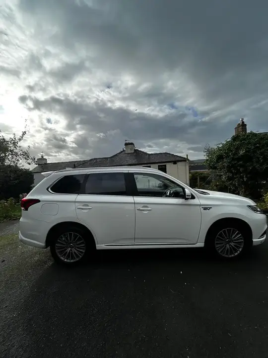 Mitsubishi Outlander 2020 photo 3