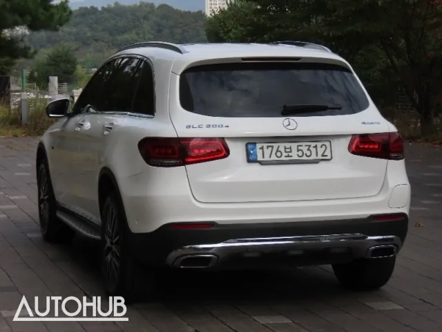 Mercedes-Benz Glc-Class 2021 photo 4