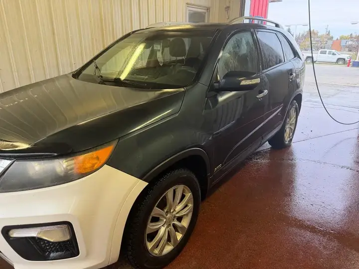 Kia Sorento 2011 photo 4