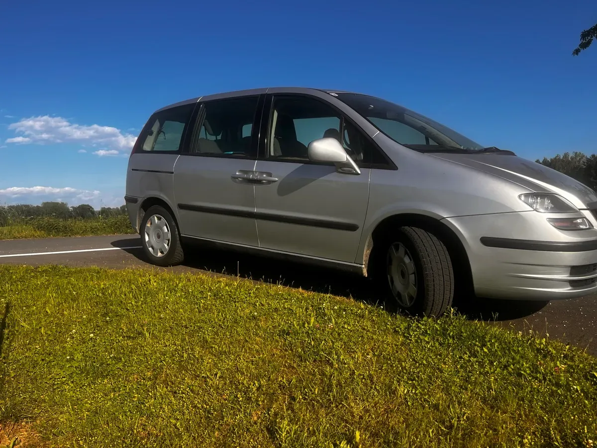 Fiat Ulysse 2009 photo 2