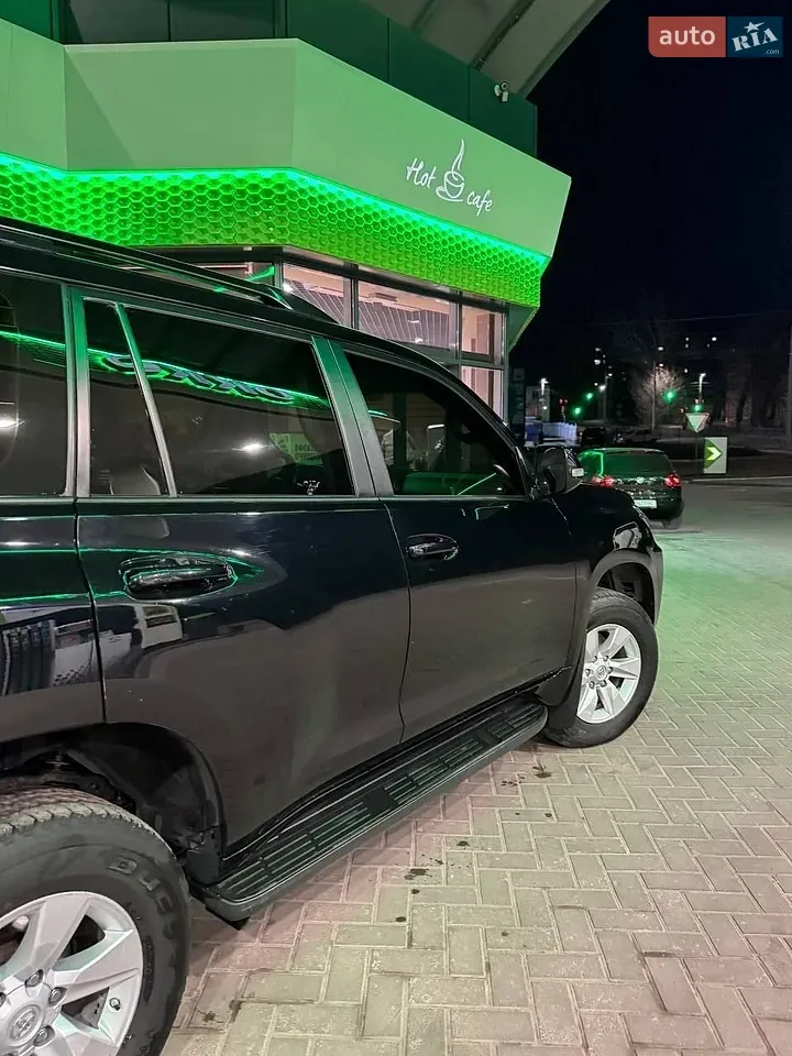 Toyota Land Cruiser Prado