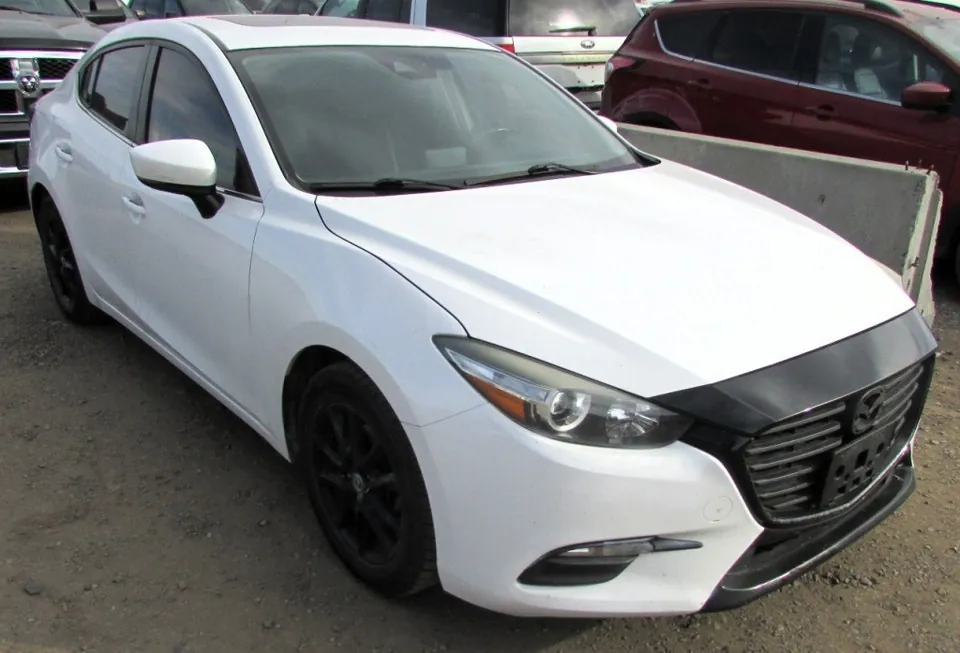 Mazda Mazda3 2017 photo 3