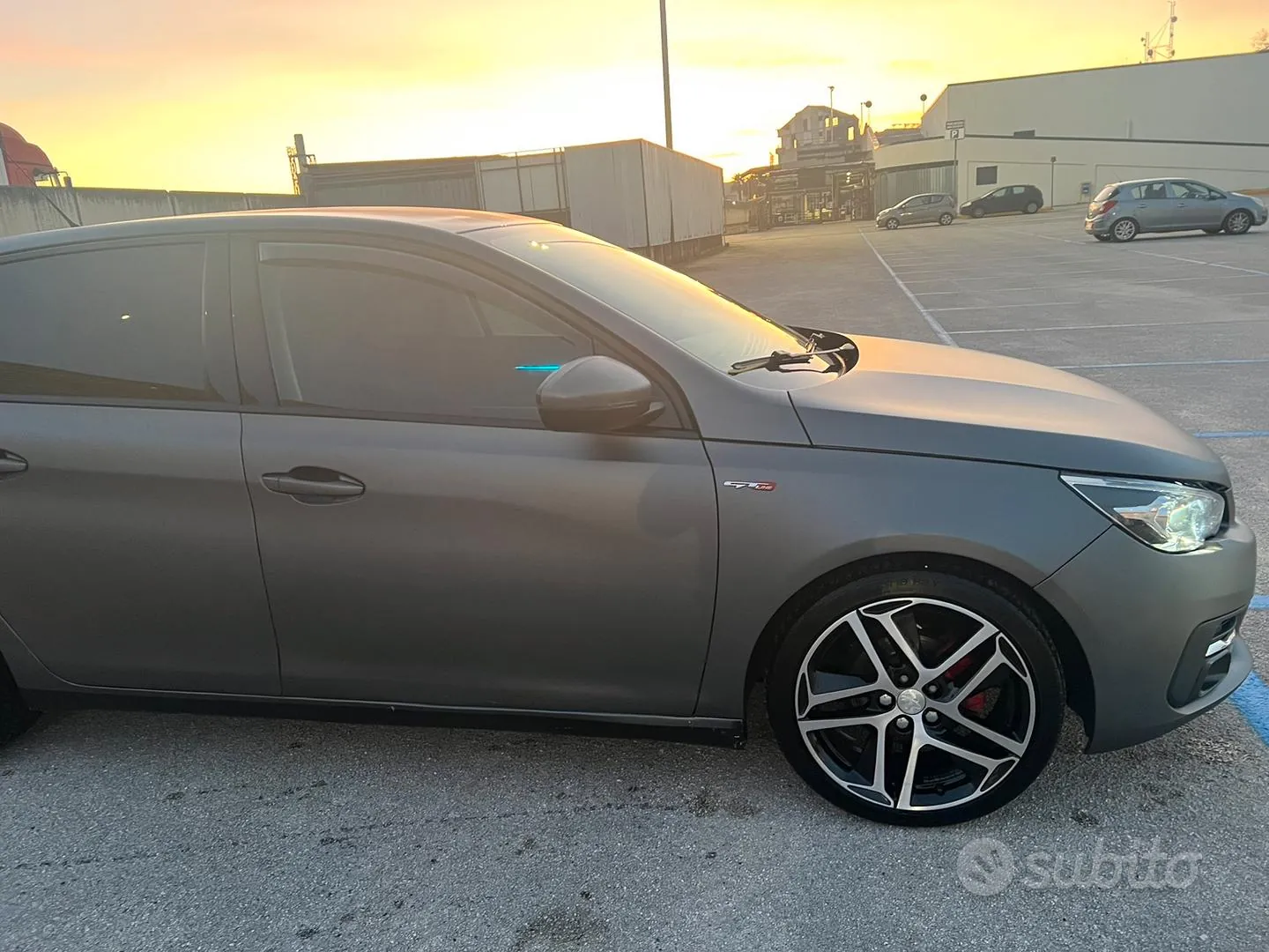 Peugeot 308 2014 photo 3