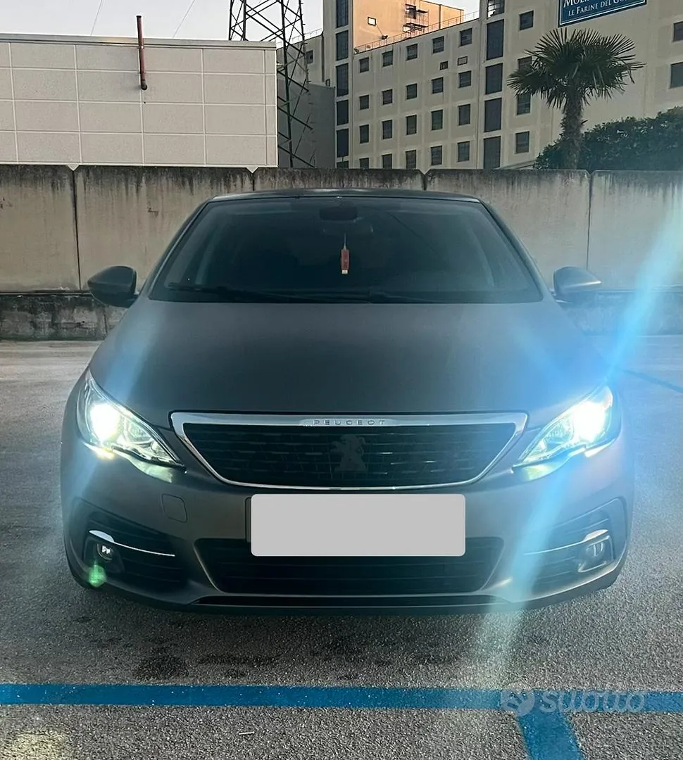 Peugeot 308 2014 photo 2