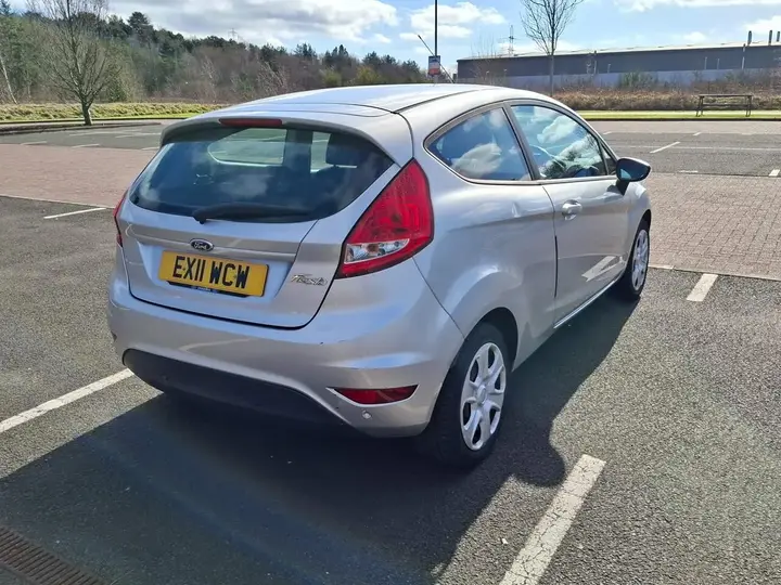 Ford Fiesta 2011 photo 5