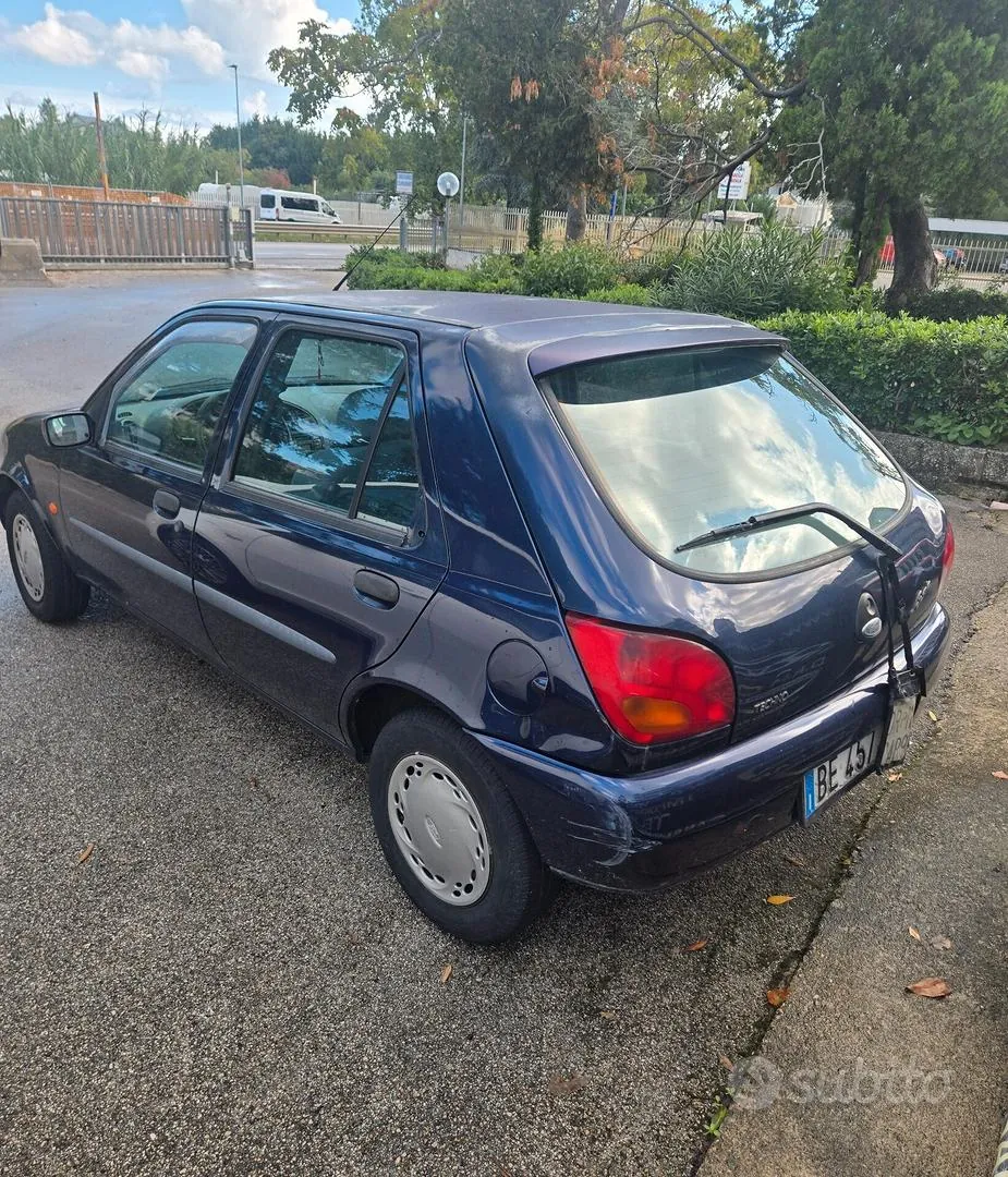 Ford Fiesta 1998 photo 4
