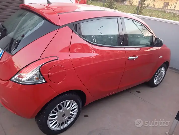 Lancia Ypsilon 2017 photo 3