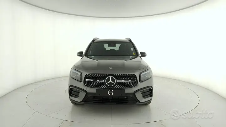 Mercedes-Benz Glb 2026 photo 2