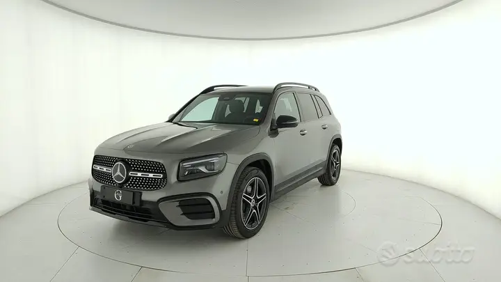 Mercedes-Benz Glb
