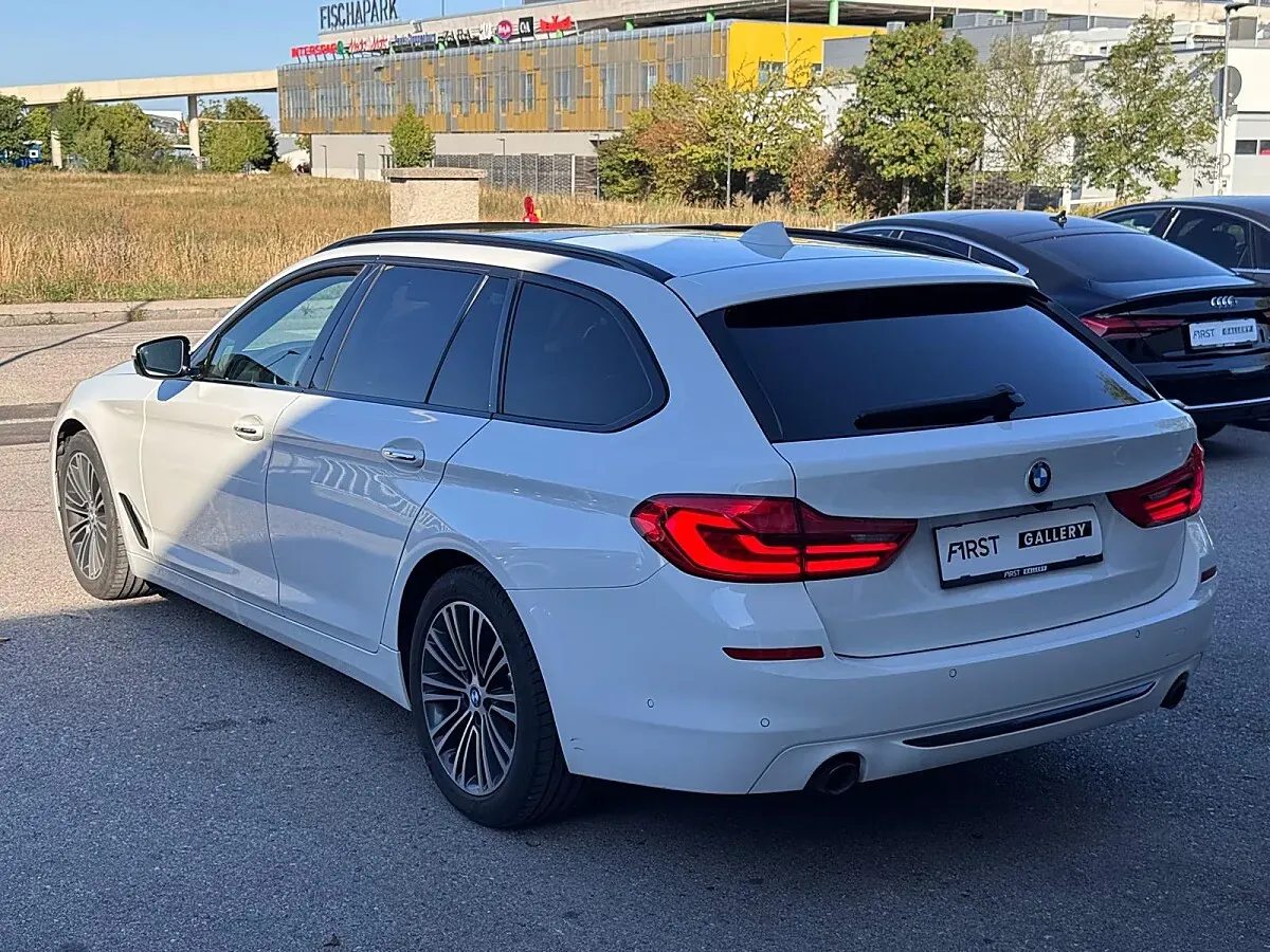 BMW 5 Series 2017 photo 3