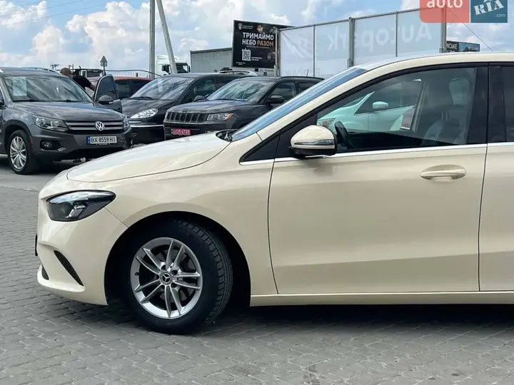 Mercedes-Benz B-Class 2019 photo 3