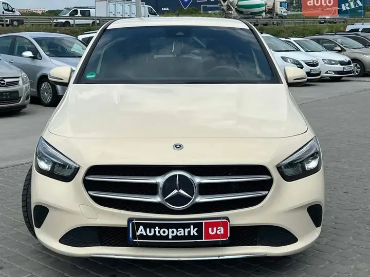 Mercedes-Benz B-Class 2019 photo 2
