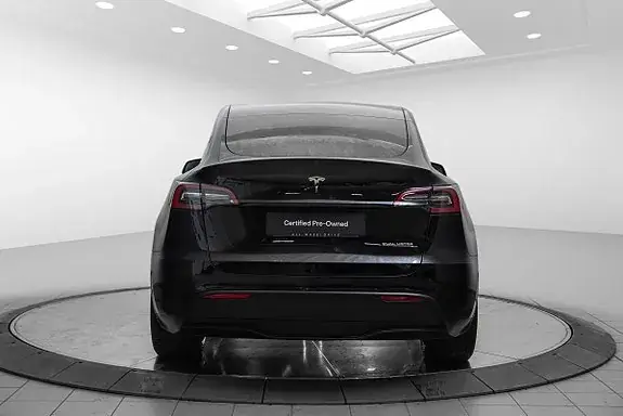 Tesla Model Y 2022 photo 4