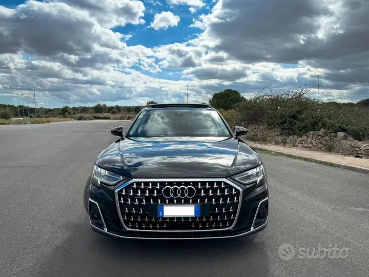 Audi A8 2022 photo 3