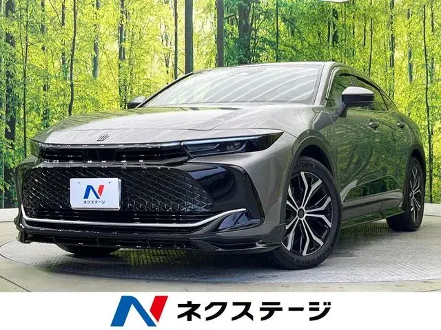 Toyota Crown Crossover