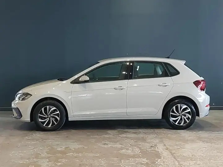 Volkswagen Polo 2023 photo 3