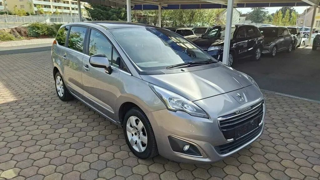 Peugeot 5008 2016 photo 2